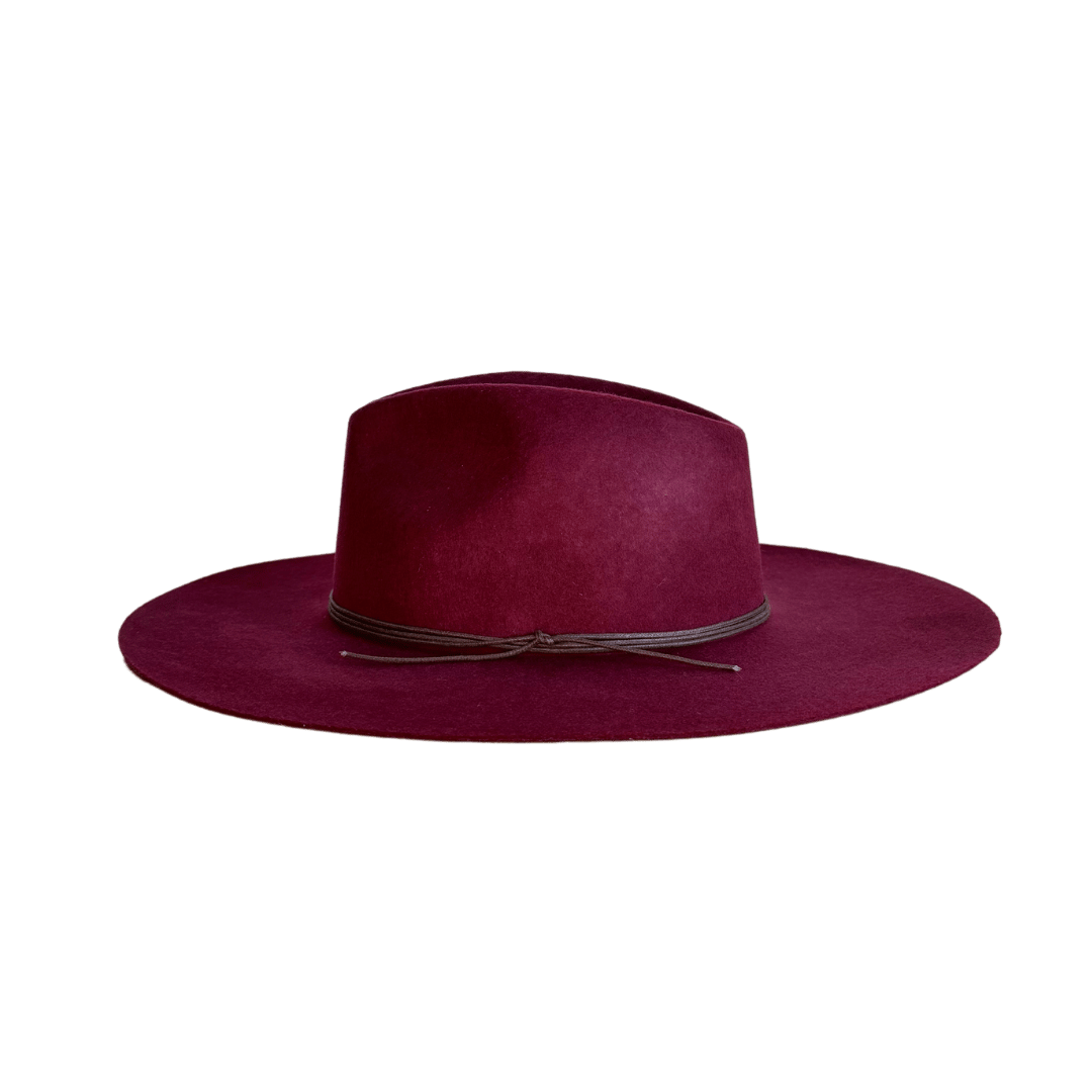 Limited Edition - Viva Bordeaux - Fedora in Bordeaux Rot aus 100% Wolle - Trendfarbe Herbst/Winter2024 - Fedora Hut für Frauen - Nimanita Hats & Accessoires_  Wollfilz Hüte für Frauen