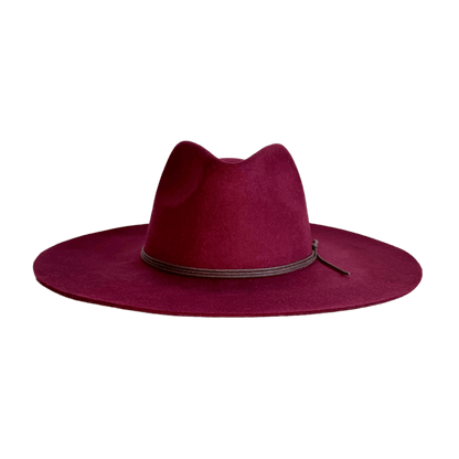 Limited Edition - Viva Bordeaux - Fedora in Bordeaux Rot aus 100% Wolle - Trendfarbe Herbst/Winter2024 - Fedora Hut für Frauen - Nimanita Hats & Accessoires_  Wollfilz Hüte für Frauen